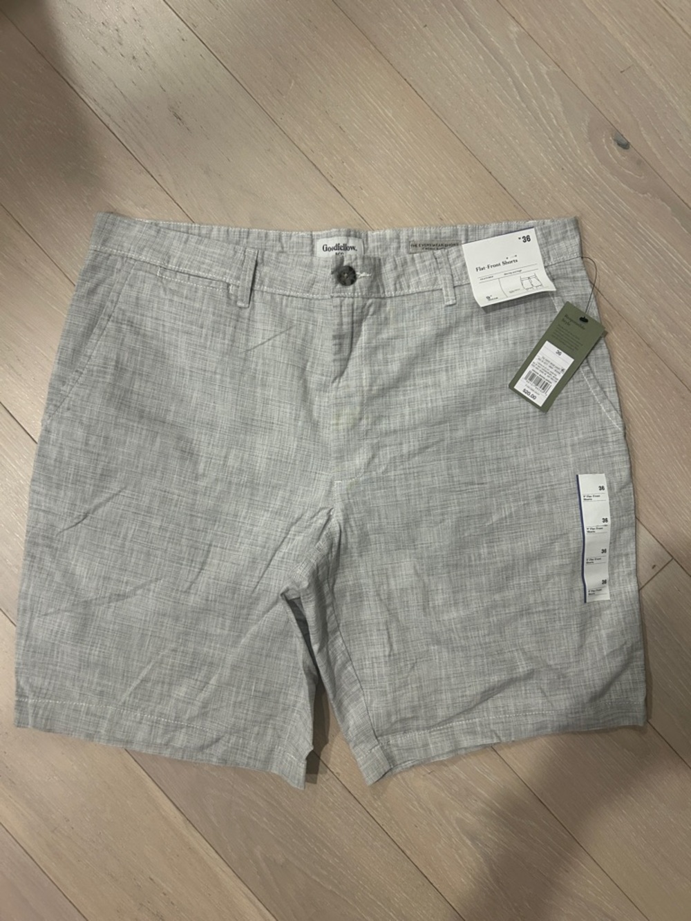 Goodfellow & Co Light Gray Flat-Front Men's Shorts